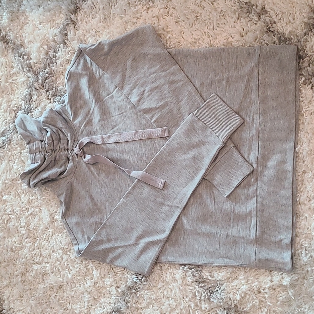 Banana Republic Cinched Turtleneck Sweatshirt